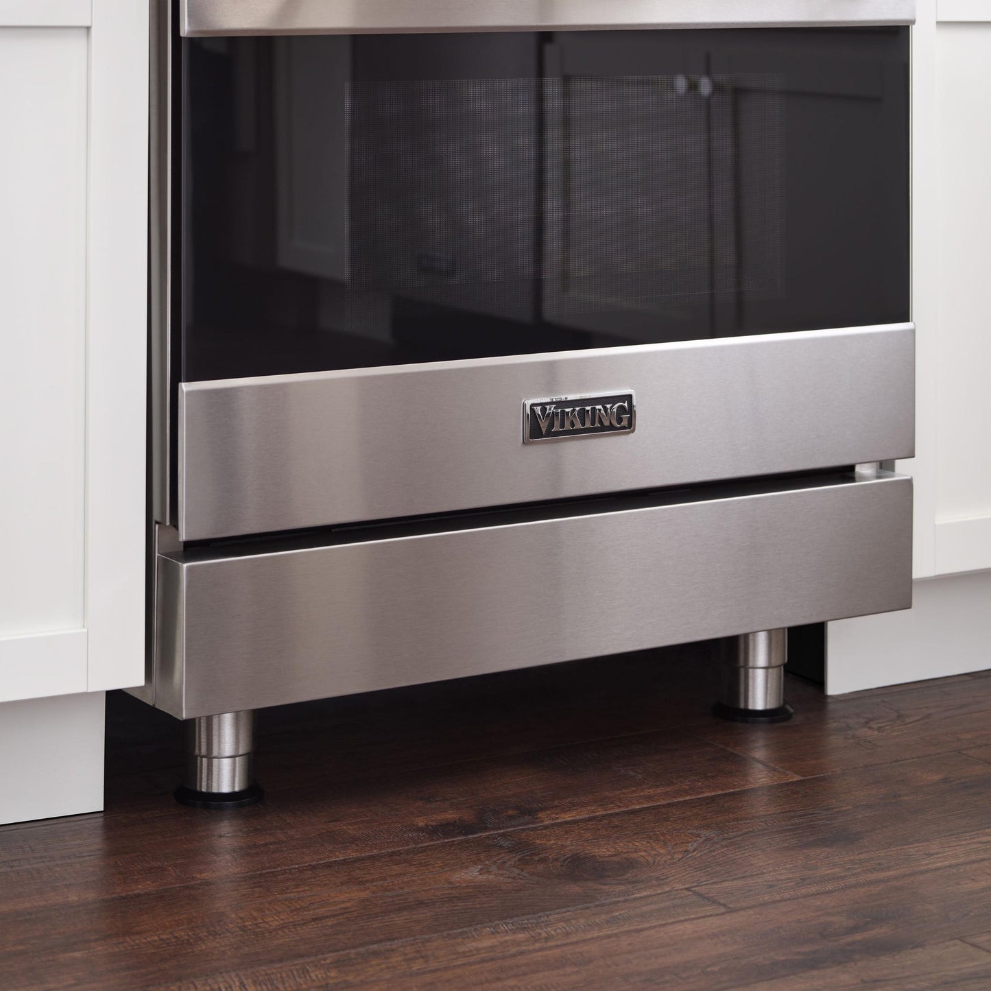 VIKING 30" Self-Cleaning Dual Fuel Range Viking 3 Series Gray - RVDR33025BMALP