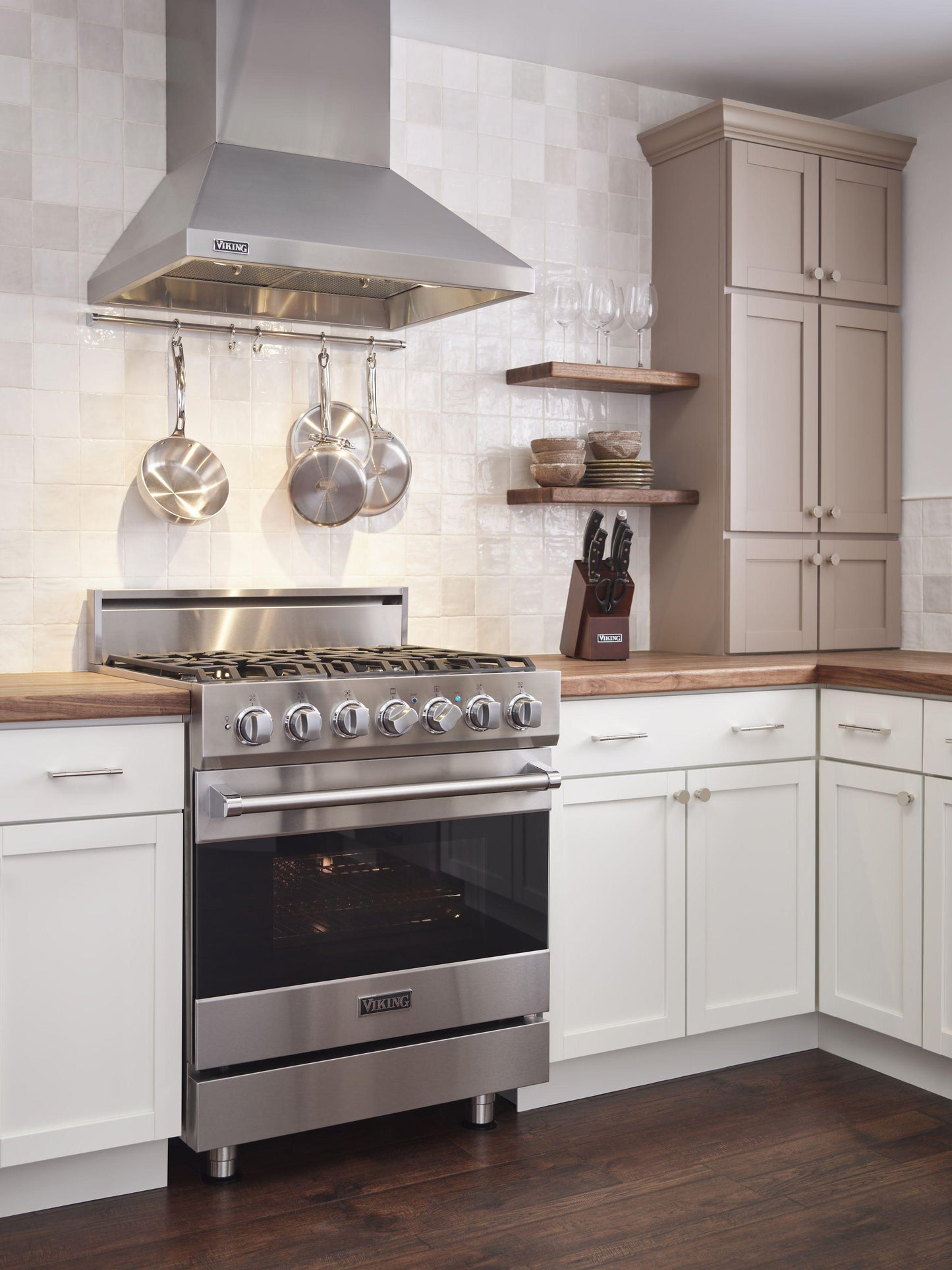 VIKING 30" Self-Cleaning Dual Fuel Range Viking 3 Series Yellow - RVDR33025BDA